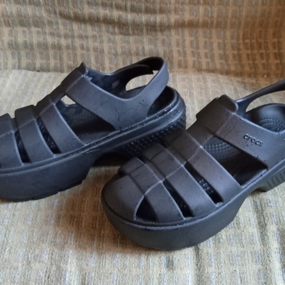 NWT Crocs Black Platform - Picture 2 of 5